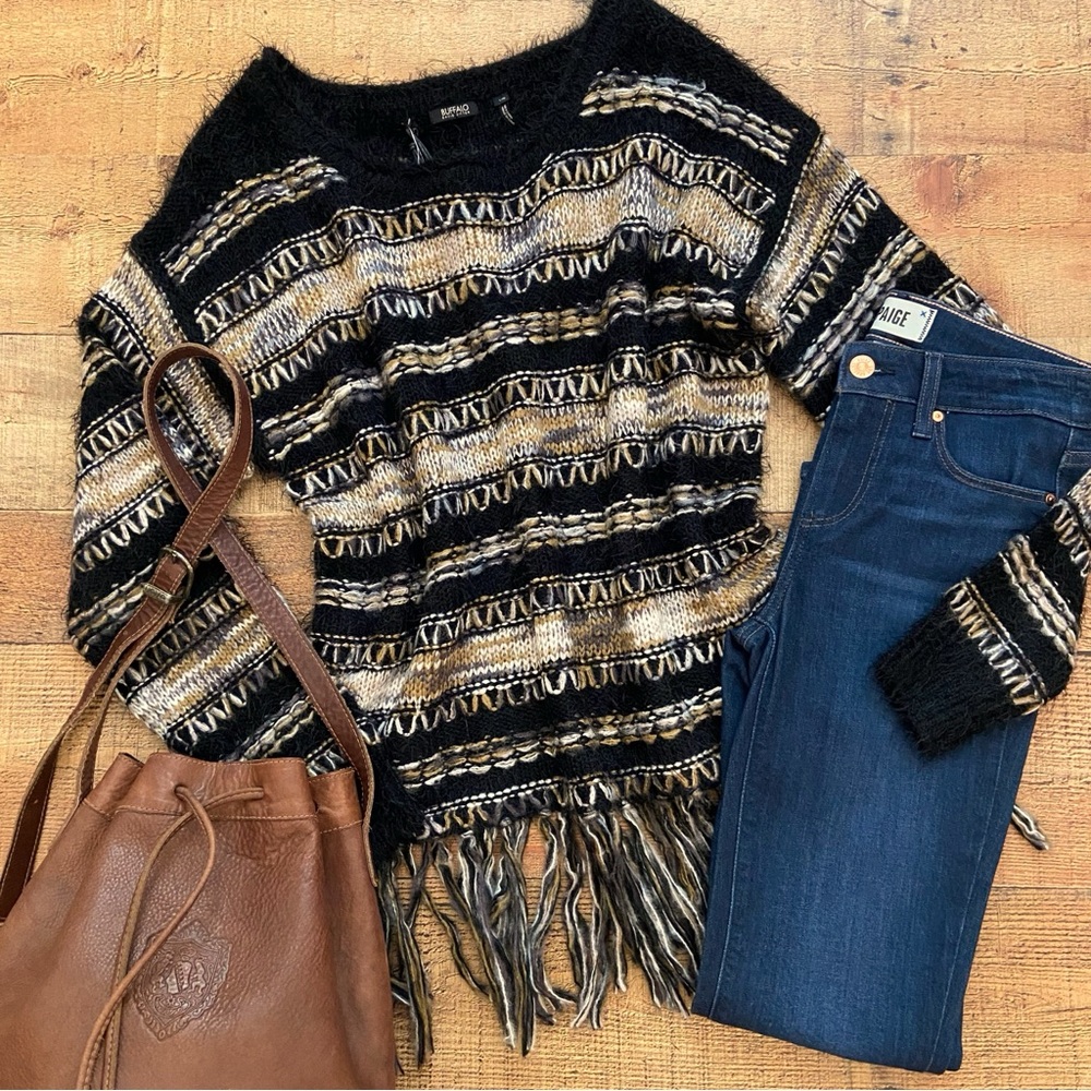 Sweater - Soft Cozy Fringed ⭐️NWT by Buffalo David Bitton